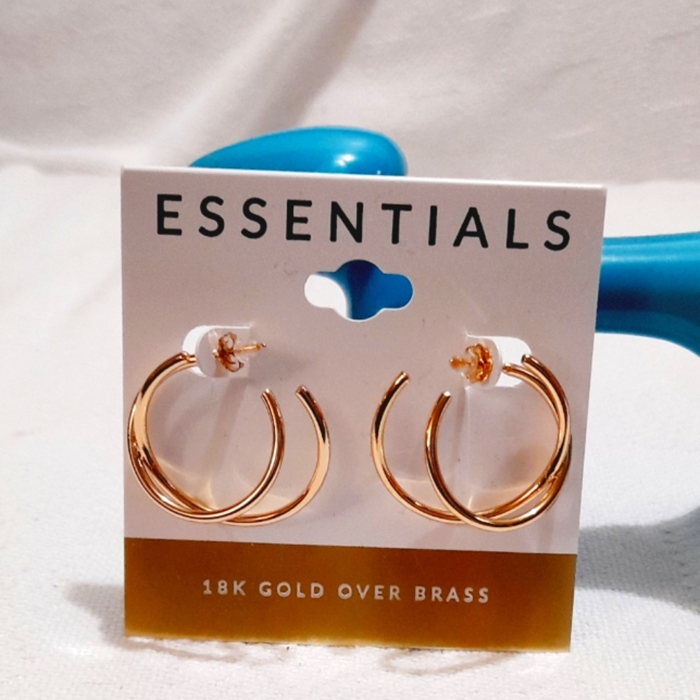 Essentials... 18K Gold Plated Cross Over C-Hoop Earrings